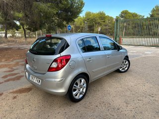 Opel Corsa DIESEL 90 CV 6 VELOCIDADES 115000 KM