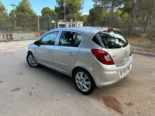Opel Corsa DIESEL 90 CV 6 VELOCIDADES 115000 KM