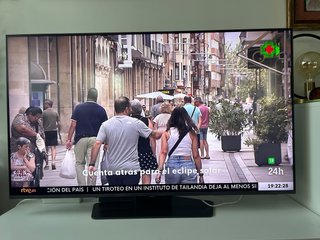 Samsung QLED 50” 4K Q83C. Funciona, con 3 lineas
