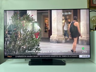 Samsung QLED 50” 4K Q83C. Funciona, con 3 lineas