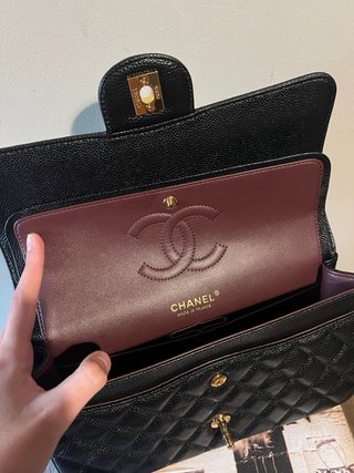Bolso CHANEL Timeless Flap Medium – Negro & Dorado