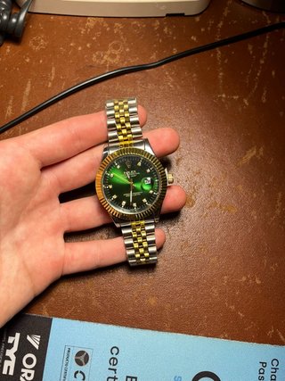 Reloj Hombre Dorado y Verde Elegante