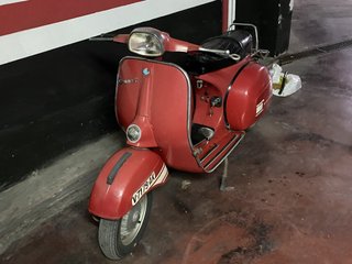 Vespa 160 GT Electronic Roja