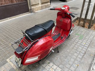 Vespa 160 GT Electronic Roja