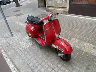 Vespa 160 GT Electronic Roja