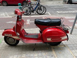 Vespa 160 GT Electronic Roja