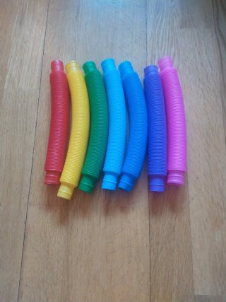 Tubos Pop It sensoriales multicolores