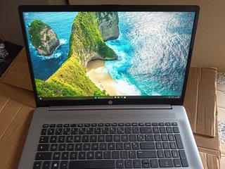 Portátil HP 470 G8 17.3" FHD i5-1135g7 256gb 8gb
