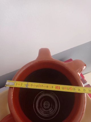 Olla de barro con asas