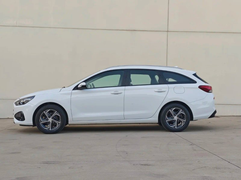 Hyundai i30 CW 1.6 CRDI KLASS 2021, foto 9
