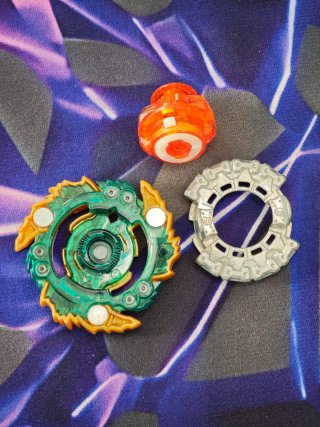 Beyblade Geist Fafnir Takara Tomy