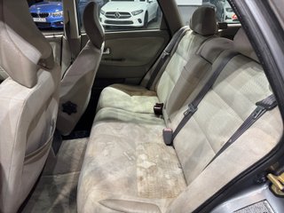 Volvo V40 1.6 109 KINETIC (2004)