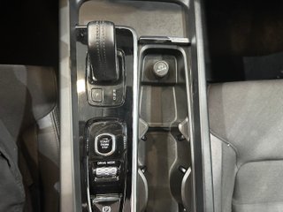Volvo XC60 2.0 T8 AWD Business Plus Auto (2020)