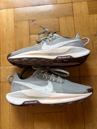 Nike Pegasus Trail 5 Talla 39 Jade Crimson