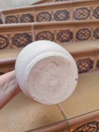 Botijo de cerámica con asa redonda