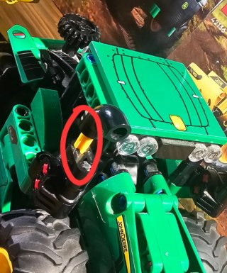 Lego Technic 42136 John Deere 9620R Tractor