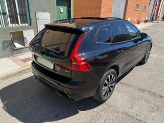 Volvo XC60 B4D PLUS DARK  2.0 DIESEL HIBRIDO 197CV