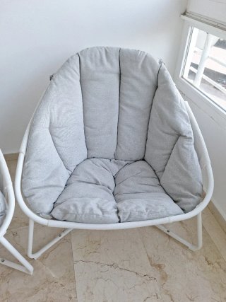2 Sillones grises y blancos