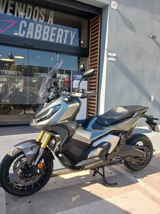 Honda X-ADV 750 Gris/Plata