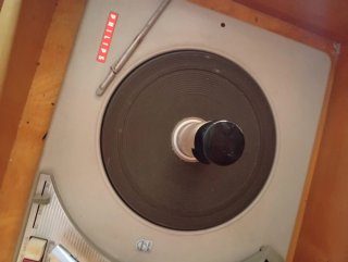 Radio-tocadiscos Philips F7E 35-A