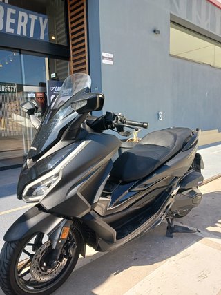 Honda Forza 350 Negra