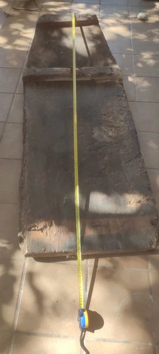 Trillo de madera antiguo