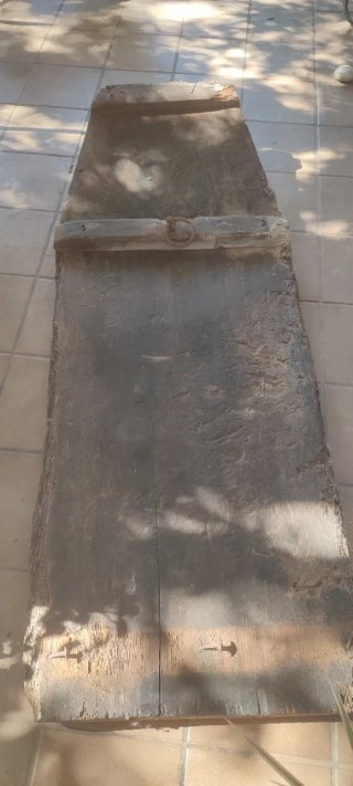 Trillo de madera antiguo