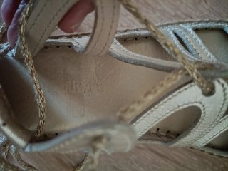 Sandalias esparto piel doradas