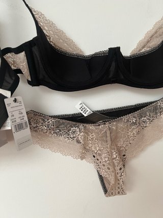 Conjunto Intimissimi Sujetador y 2 Braguitas.