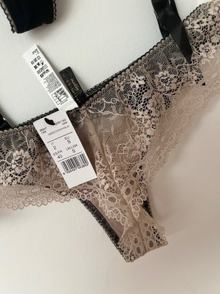 Conjunto Intimissimi Sujetador y 2 Braguitas.