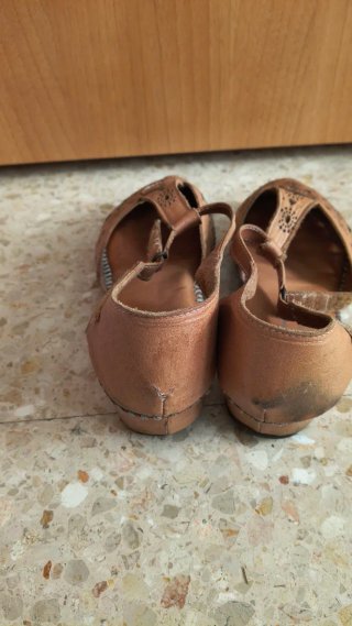 Sandalias de piel para verano cierre con velcro