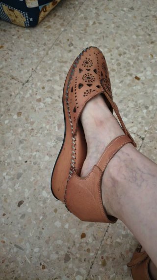 Sandalias de piel para verano cierre con velcro
