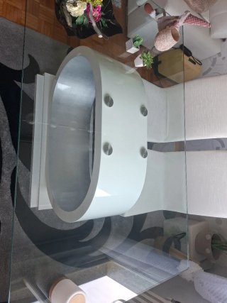 Mesa de comedor diseño elegante