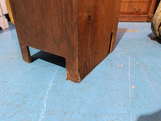 MUEBLE AUXILIAR MIMBRE / MESITA DE NOCHE