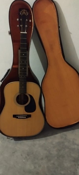 Guitarra Acústica con funda