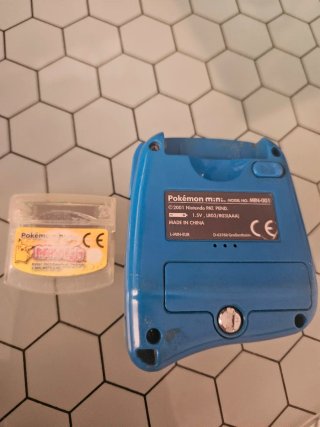 Consola Pokémon Mini + Juego Original