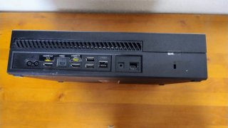 Xbox One con cargador y cable