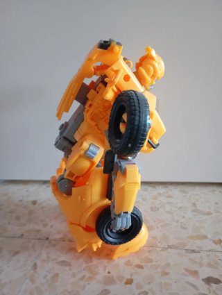 Transformers Rise of the Beasts Bumblebee