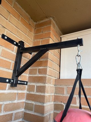 Saco de boxeo con soporte de pared