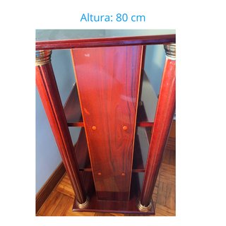 Estantería de madera con ruedas