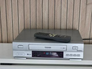 Videograbador Toshiba V-220EF VHS + Mando