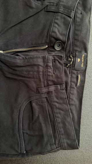 Pantalón Quiksilver Tapered Fit Negro