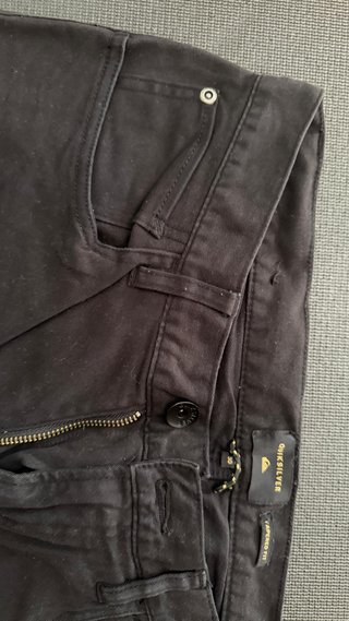 Pantalón Quiksilver Tapered Fit Negro
