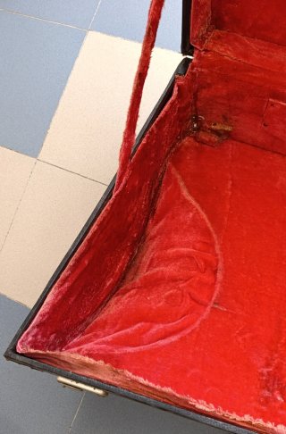 Funda de tuba a restaurar - Unión Musical Valencia