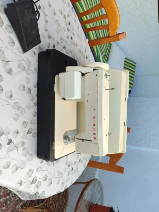 Máquina de coser Singer eléctrica