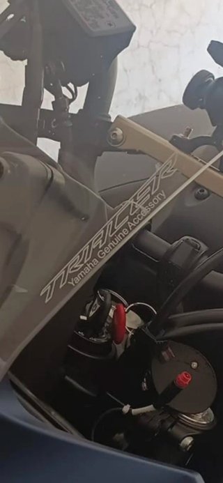 Pantalla alta Yamaha Tracer 700 azul