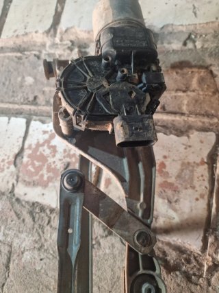 Motor limpiaparabrisas delantero ford focus mk2