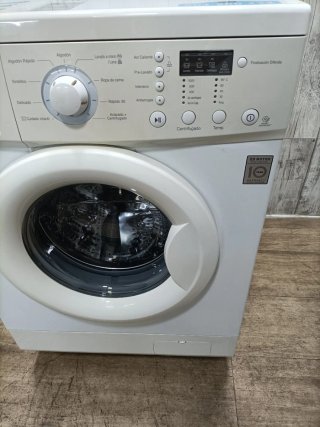 Lavadora LG carga frontal A++ 7kg 1000rpm garantía