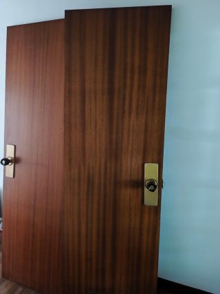 Puerta de interior de madera
