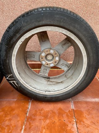 Llantas Audi originales 17” + neumáticos invierno
